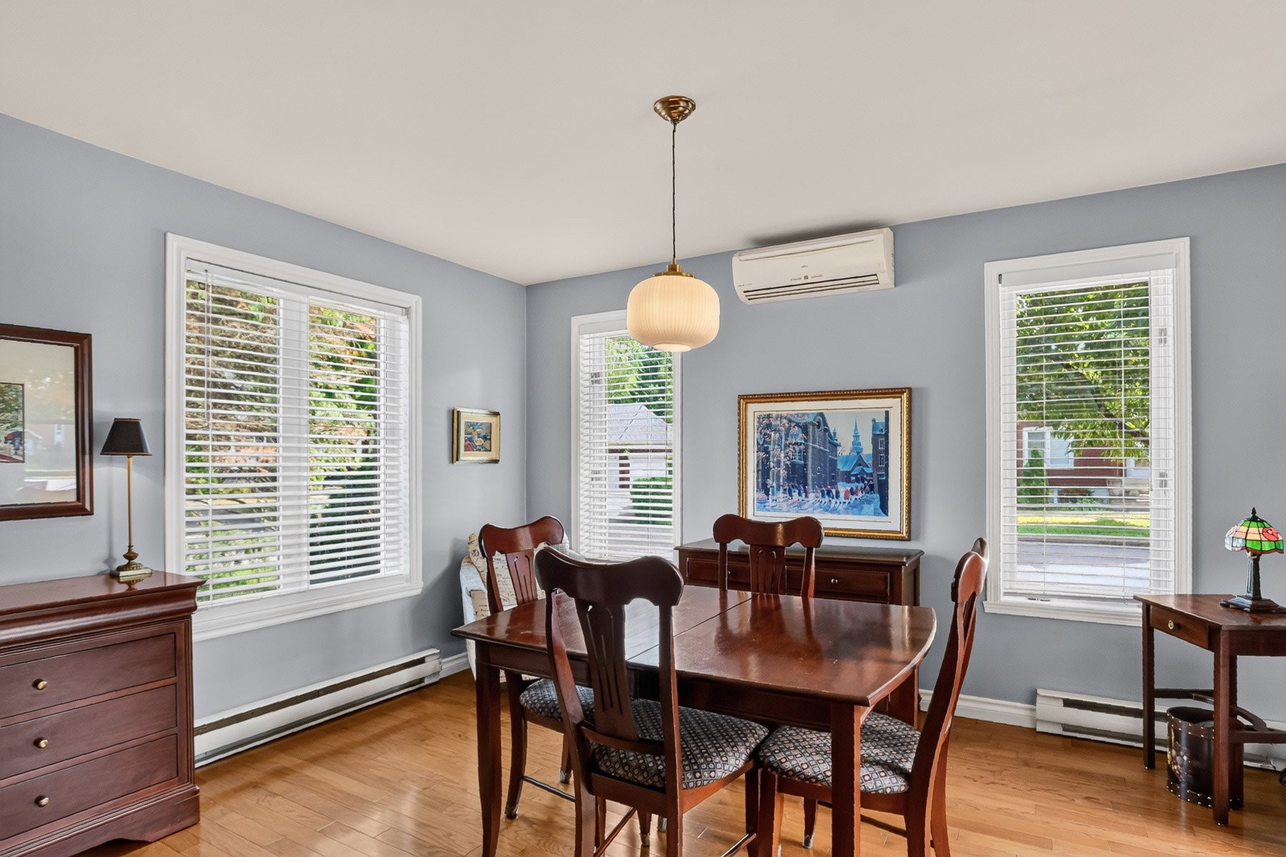 









5625


Rue Donais

,
Trois-Rivières,




QC
G8Y6Y4

