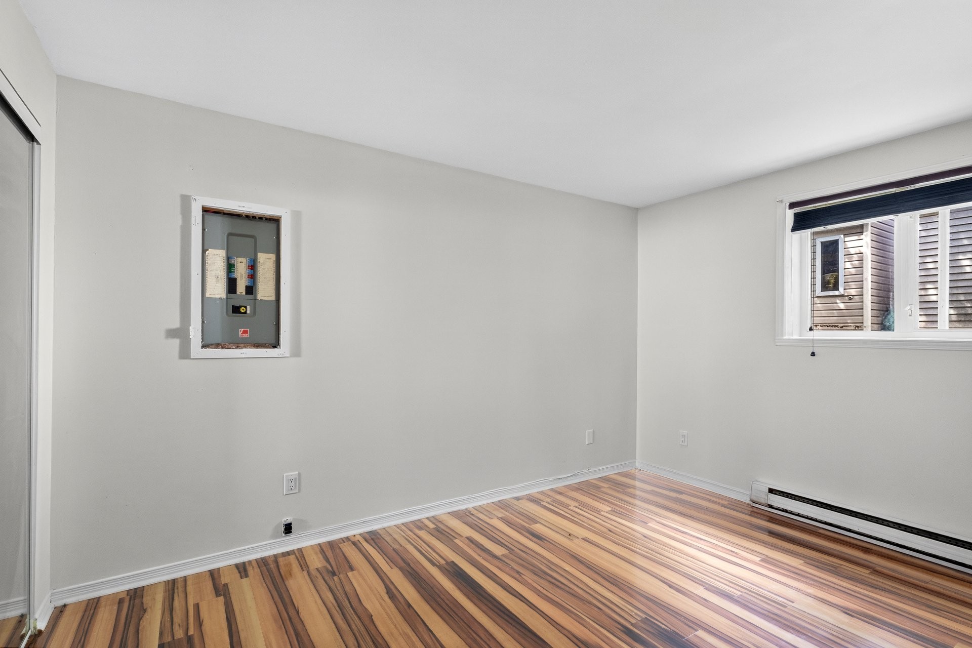 









5959


Av. Auteuil

,
Brossard,




QC
J4Z1N1

