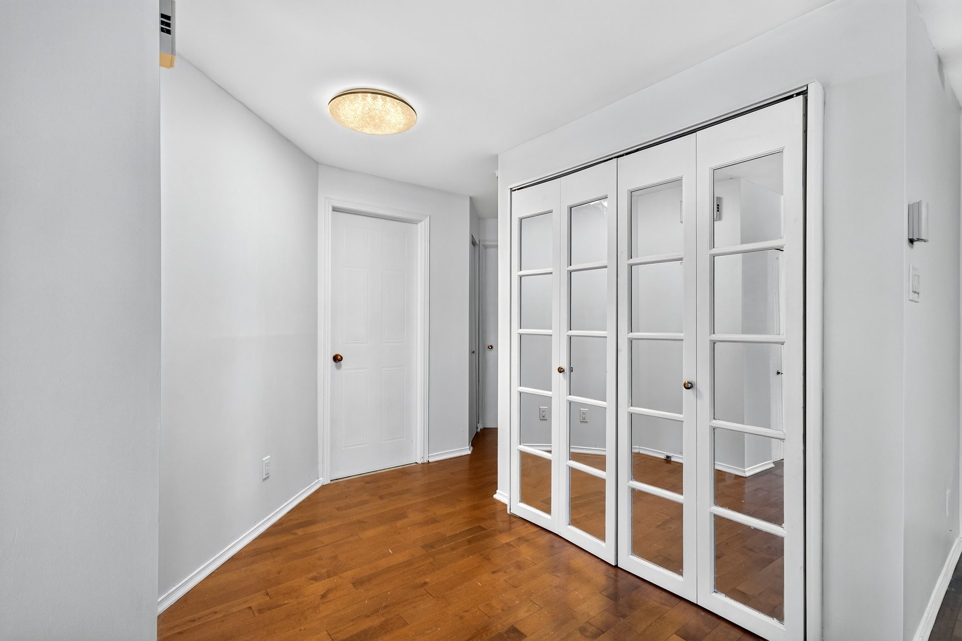 









5959


Av. Auteuil

,
Brossard,




QC
J4Z1N1

