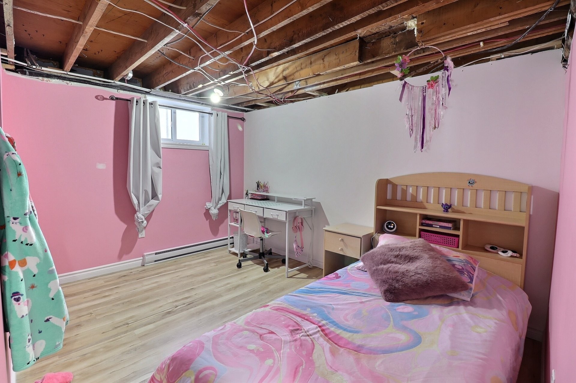 









5651


Av. des Franciscaines

,
Alma,




QC
G8E1C6

