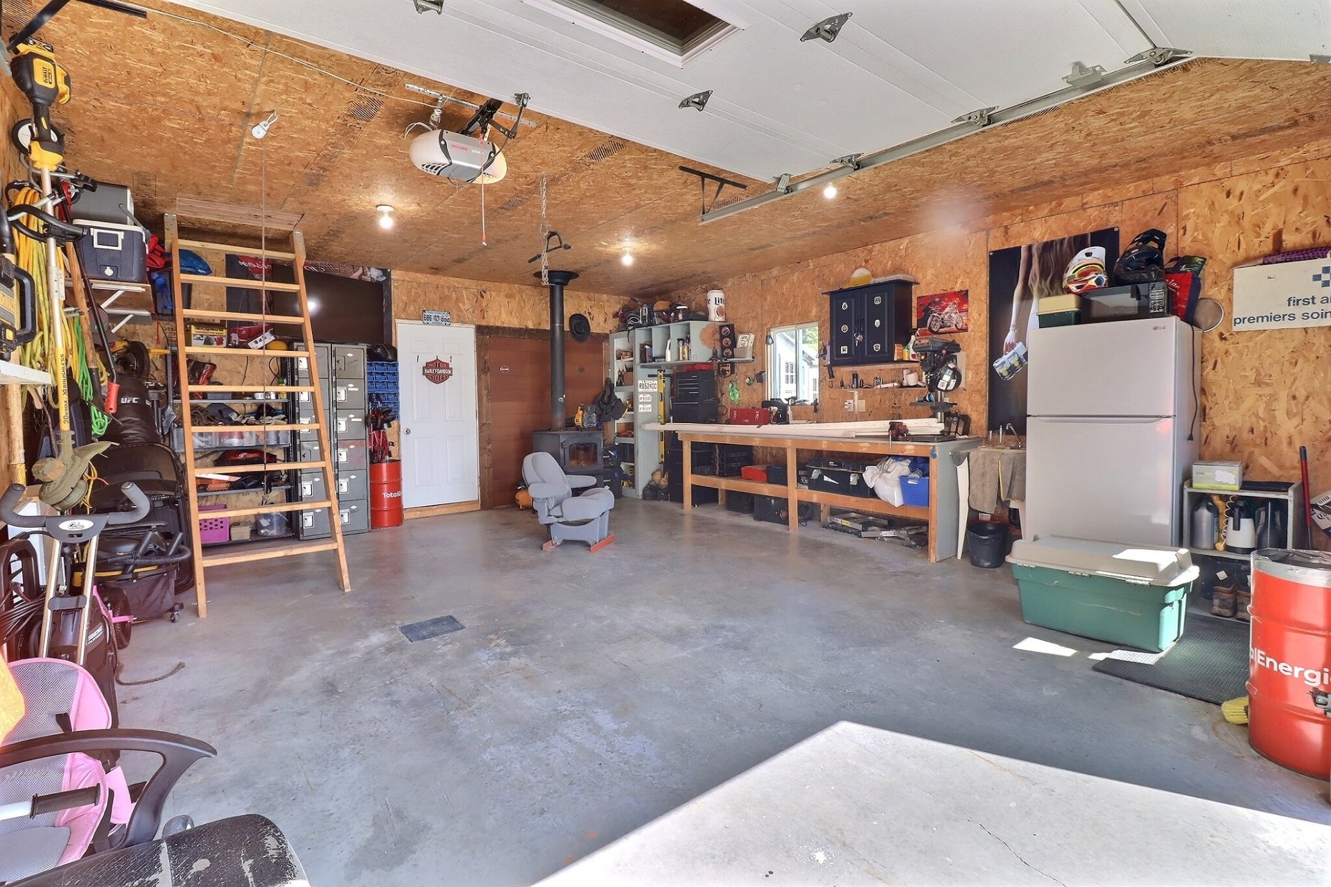 









5651


Av. des Franciscaines

,
Alma,




QC
G8E1C6

