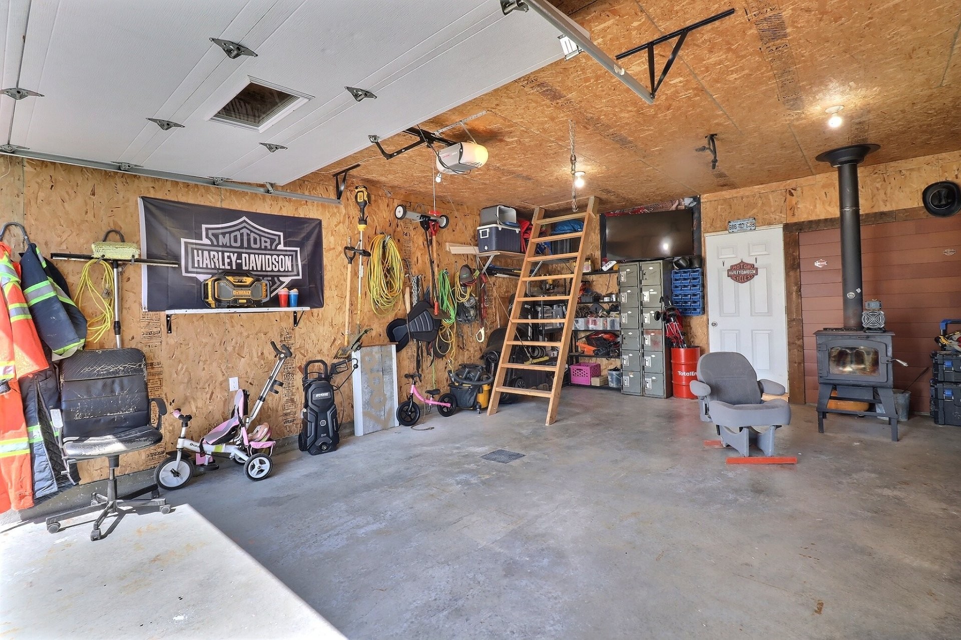 









5651


Av. des Franciscaines

,
Alma,




QC
G8E1C6


