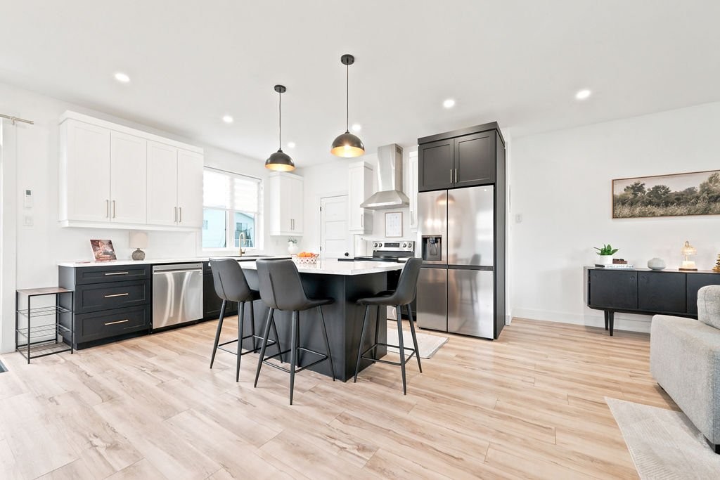 









24


Rue Armstrong

,
Shawville,




QC
J0X2Y0

