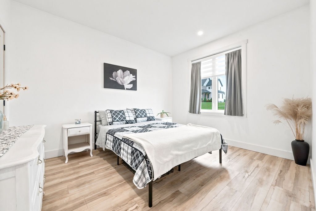 









24


Rue Armstrong

,
Shawville,




QC
J0X2Y0

