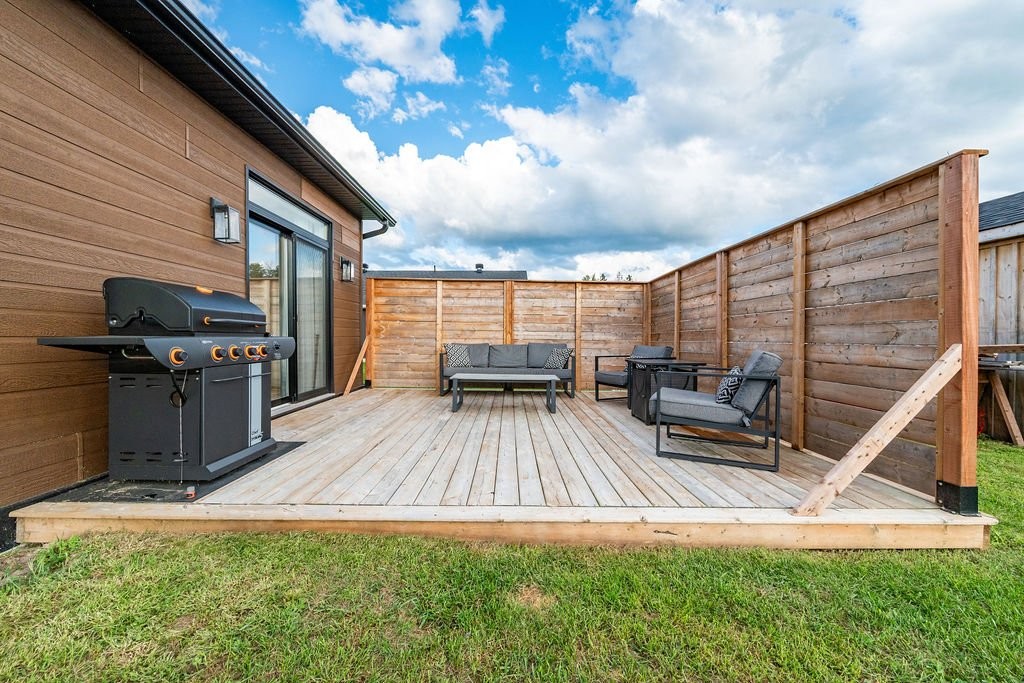 









24


Rue Armstrong

,
Shawville,




QC
J0X2Y0

