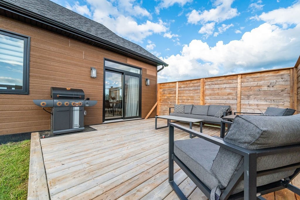 









24


Rue Armstrong

,
Shawville,




QC
J0X2Y0

