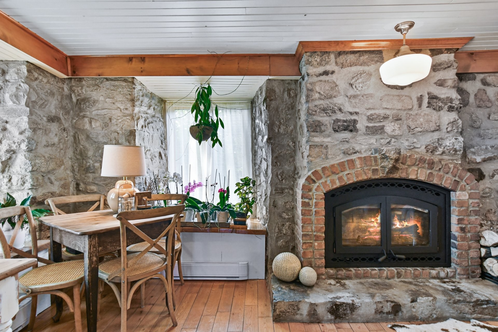 









647


Boul. Lacombe

,
Repentigny (Le Gardeur),




QC
J5Z2P7

