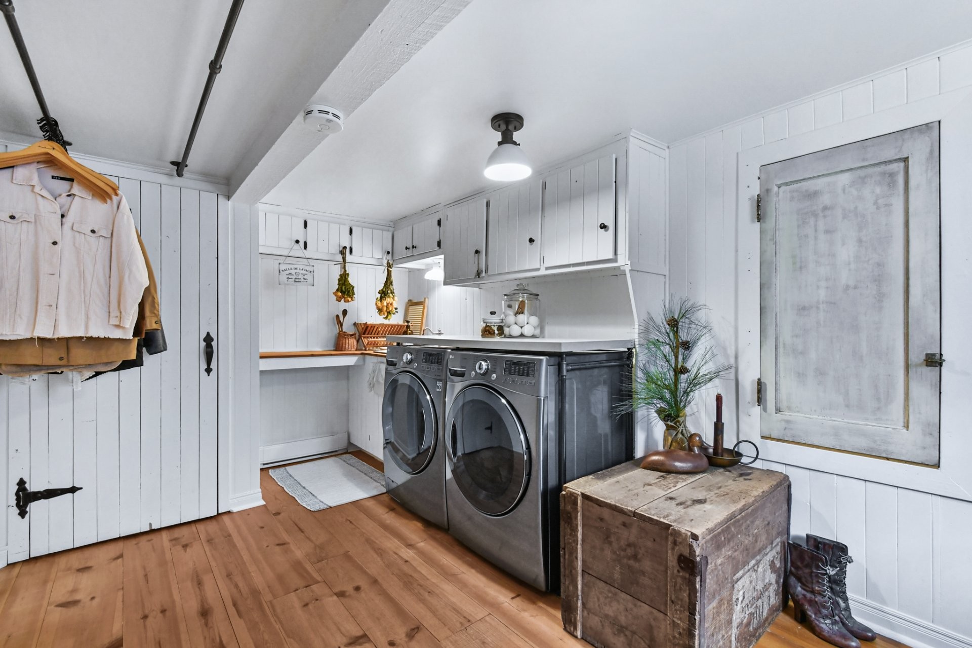 









647


Boul. Lacombe

,
Repentigny (Le Gardeur),




QC
J5Z2P7

