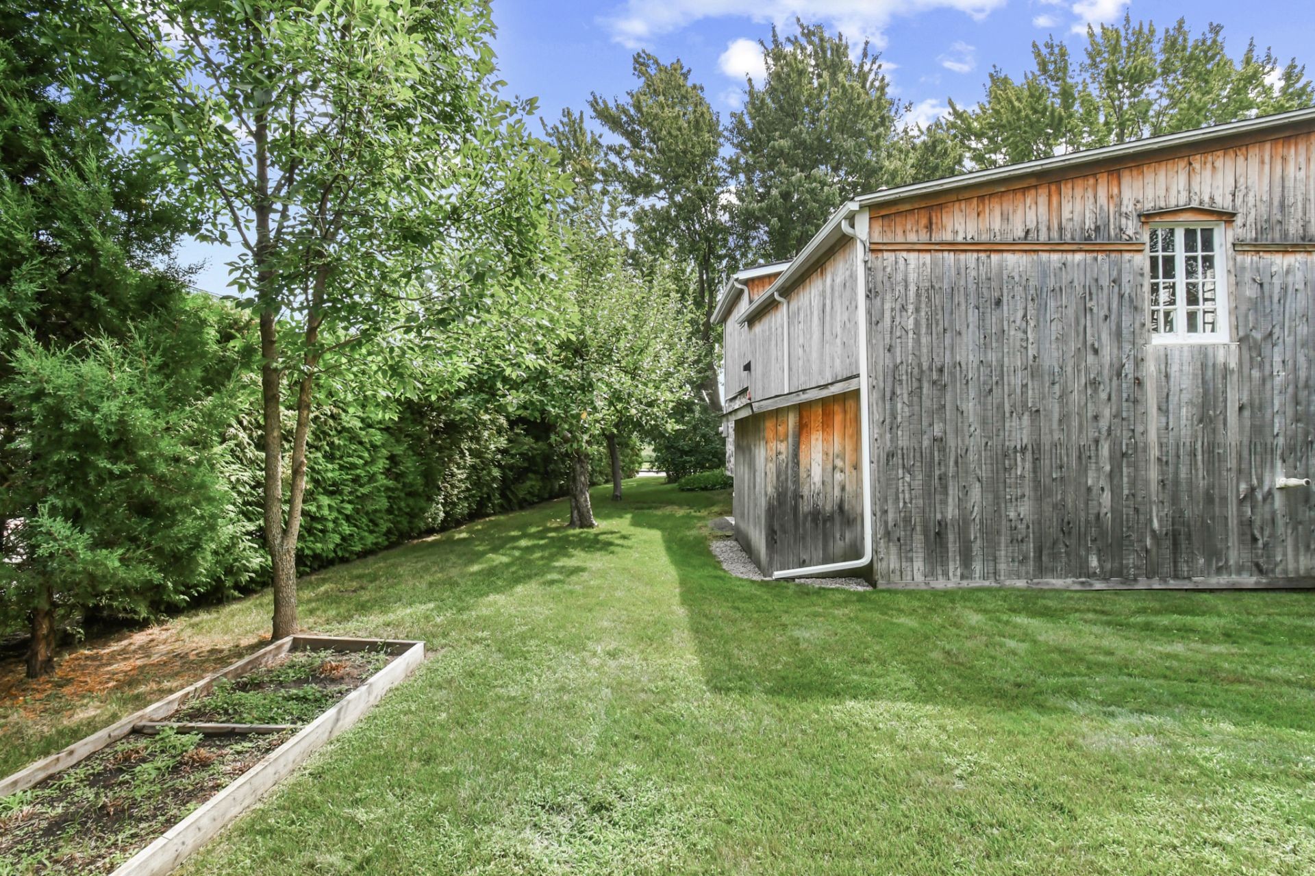 









647


Boul. Lacombe

,
Repentigny (Le Gardeur),




QC
J5Z2P7

