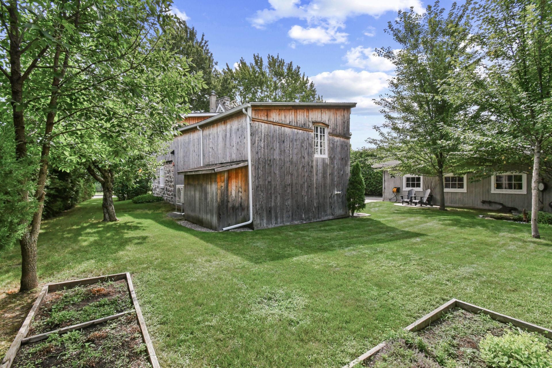 









647


Boul. Lacombe

,
Repentigny (Le Gardeur),




QC
J5Z2P7


