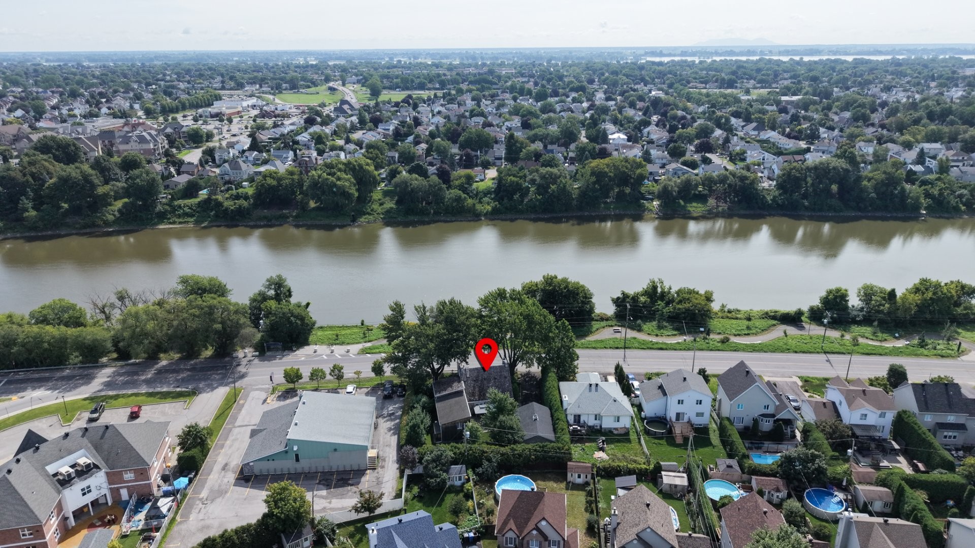 









647


Boul. Lacombe

,
Repentigny (Le Gardeur),




QC
J5Z2P7

