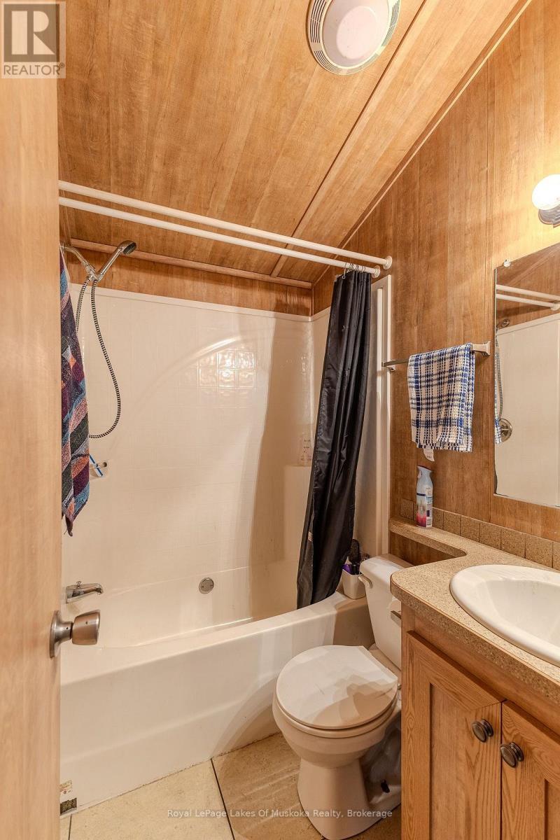 












88 RYE ROAD

,
Parry Sound Remote Area (Lount),




Ontario
P0A1X0

