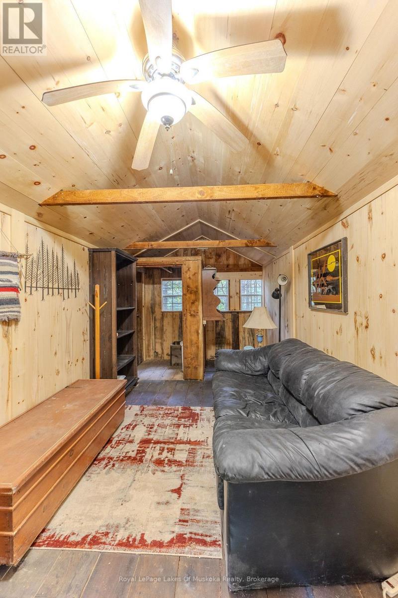 












88 RYE ROAD

,
Parry Sound Remote Area (Lount),




Ontario
P0A1X0

