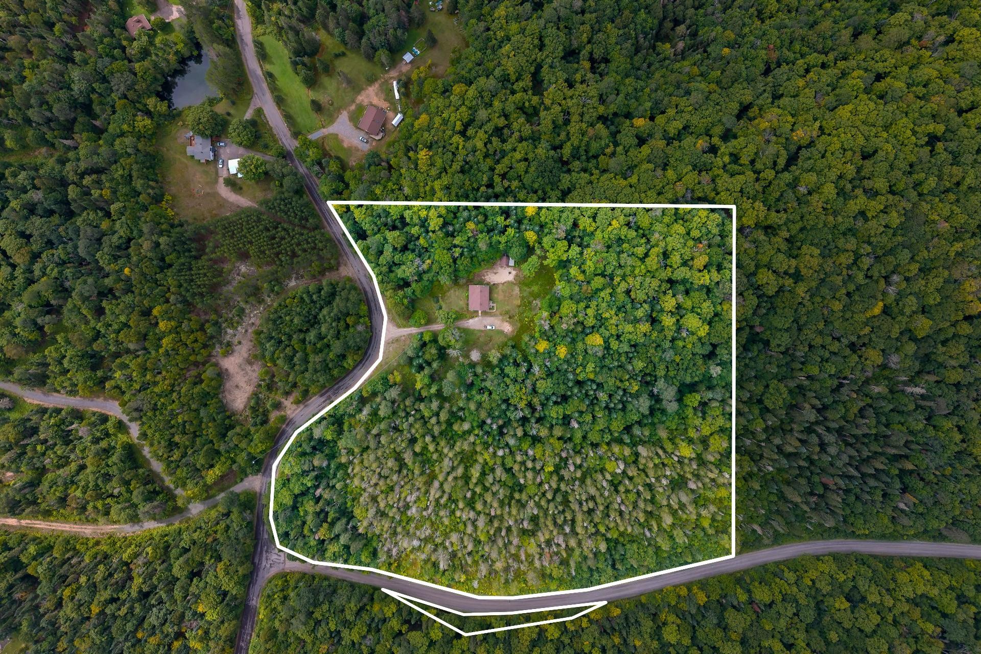 









301


Mtée Desjardins

,
Lac-Supérieur,




QC
J0T1J0

