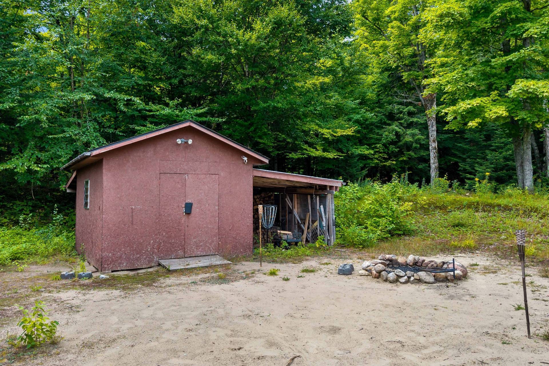 









301


Mtée Desjardins

,
Lac-Supérieur,




QC
J0T1J0

