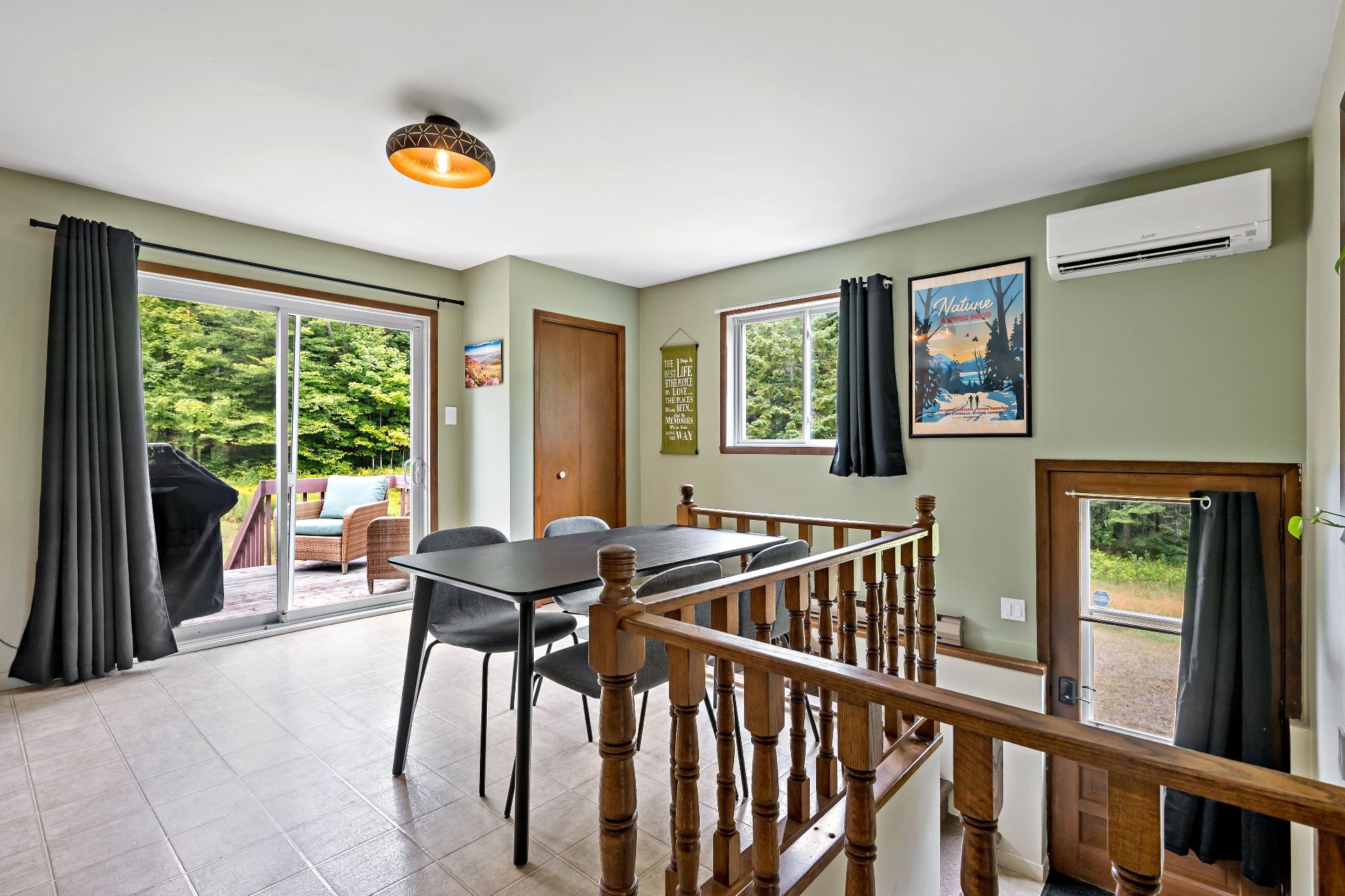 









301


Mtée Desjardins

,
Lac-Supérieur,




QC
J0T1J0

