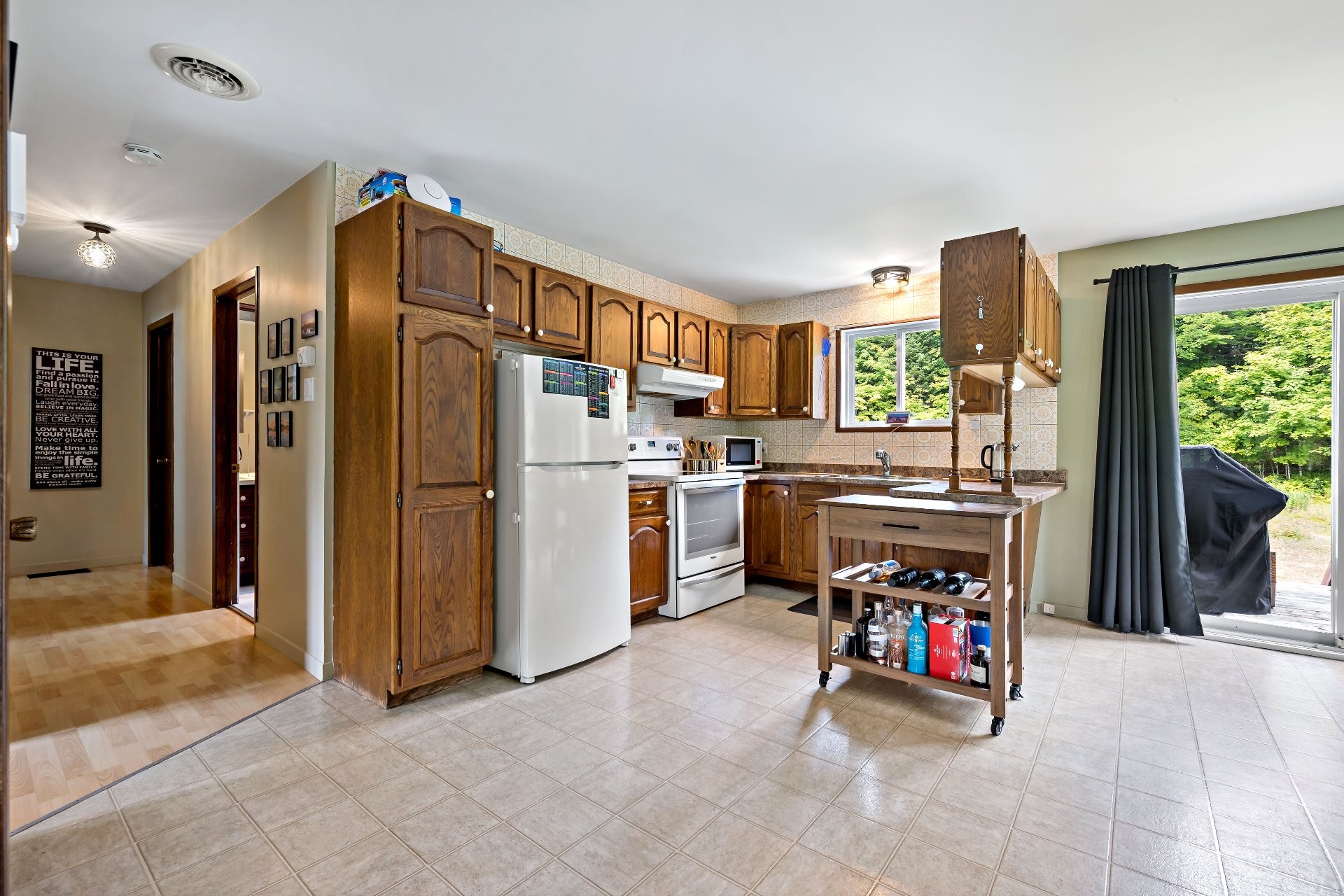 









301


Mtée Desjardins

,
Lac-Supérieur,




QC
J0T1J0

