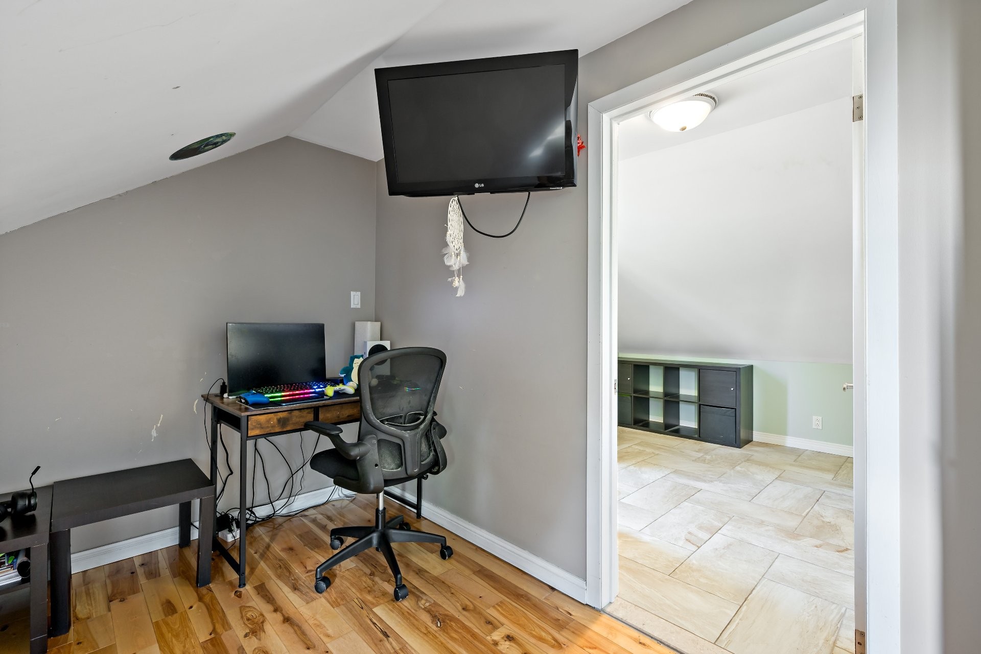 









6


Rue Airville N.

,
Mont-Blanc,




QC
J0T2G0

