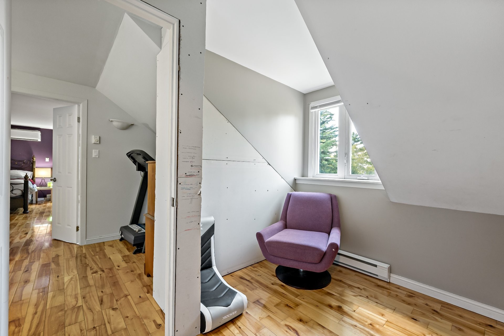 









6


Rue Airville N.

,
Mont-Blanc,




QC
J0T2G0

