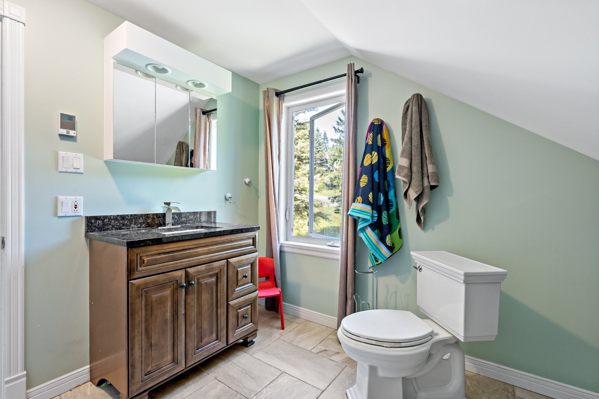 









6


Rue Airville N.

,
Mont-Blanc,




QC
J0T2G0


