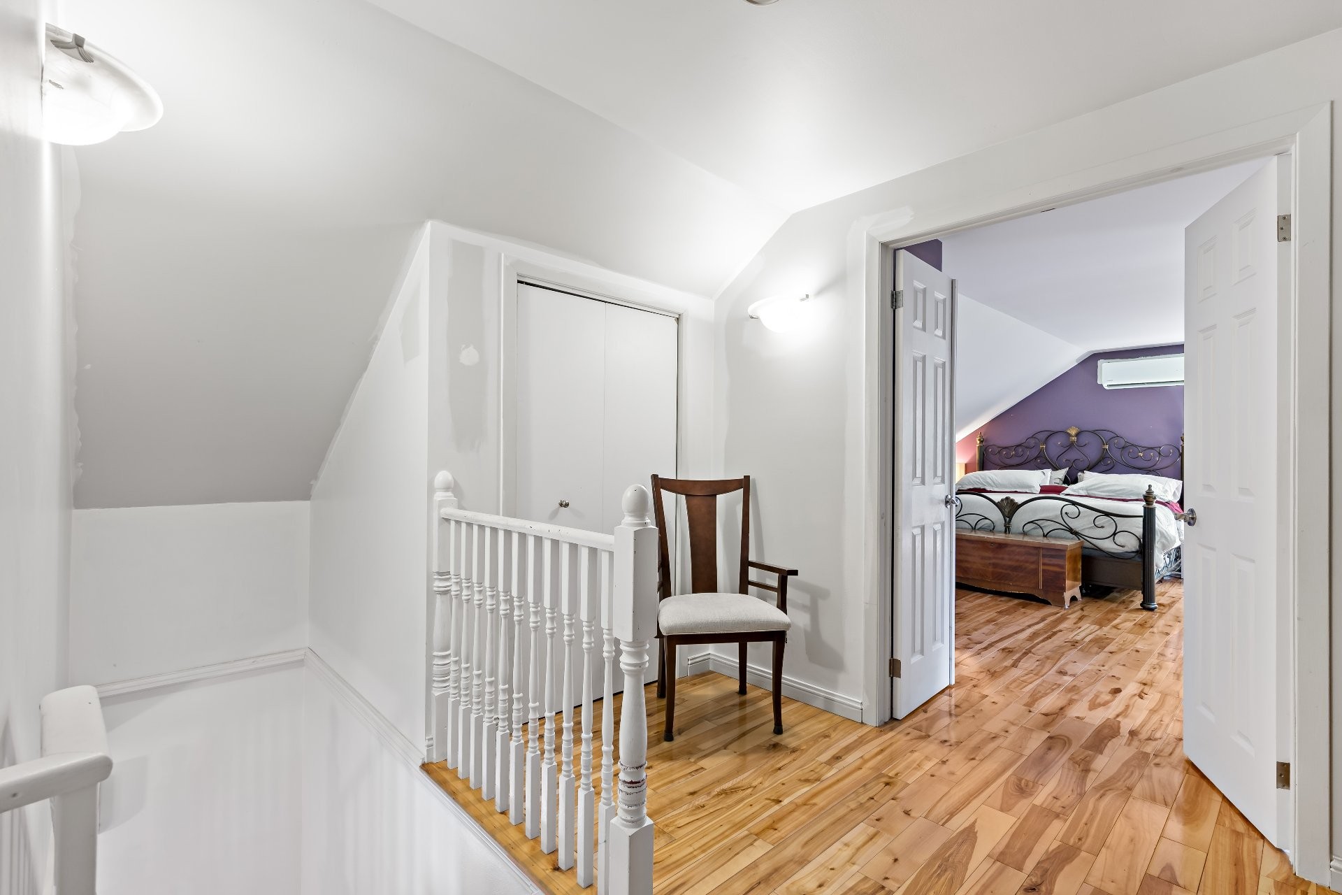 









6


Rue Airville N.

,
Mont-Blanc,




QC
J0T2G0

