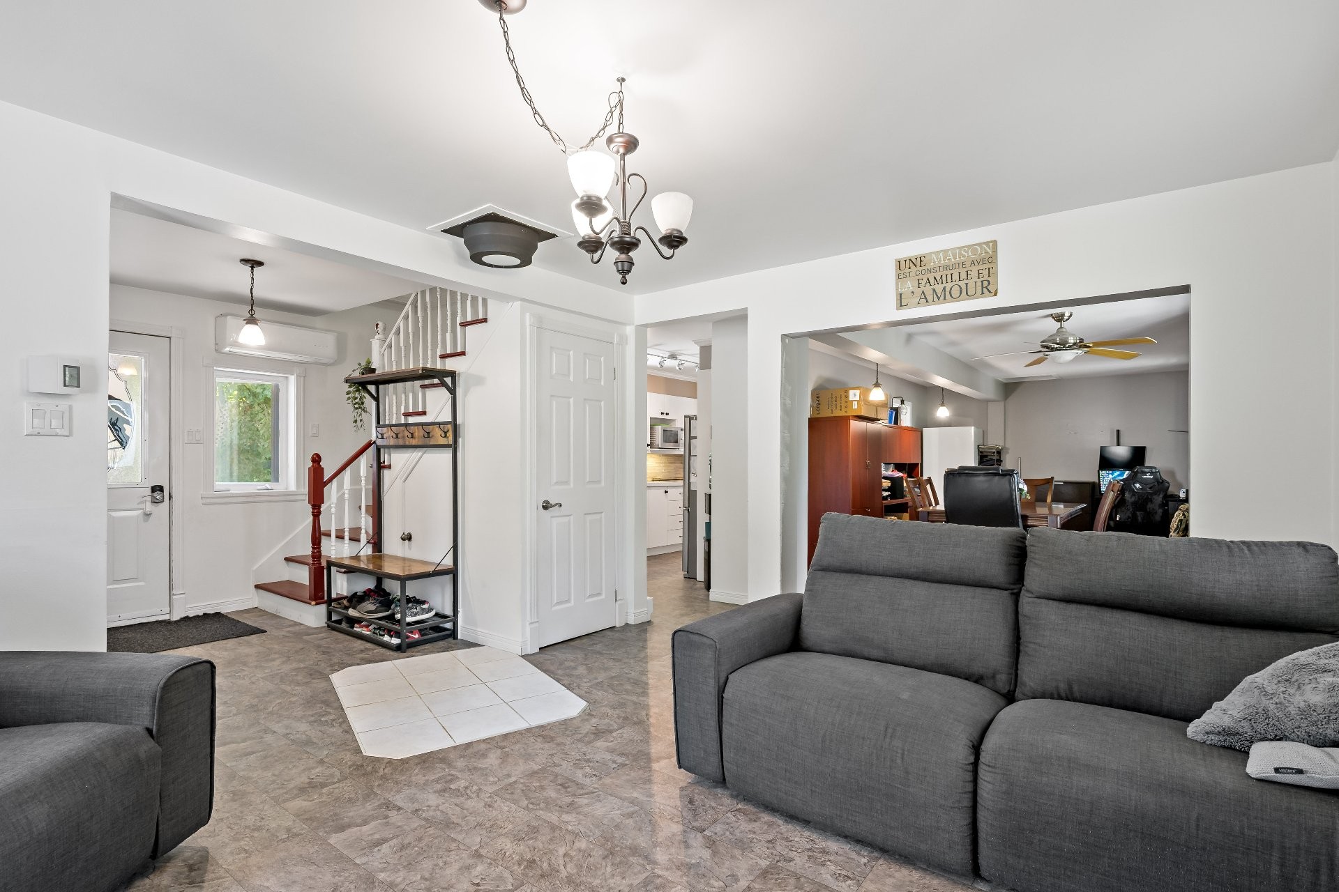 









6


Rue Airville N.

,
Mont-Blanc,




QC
J0T2G0

