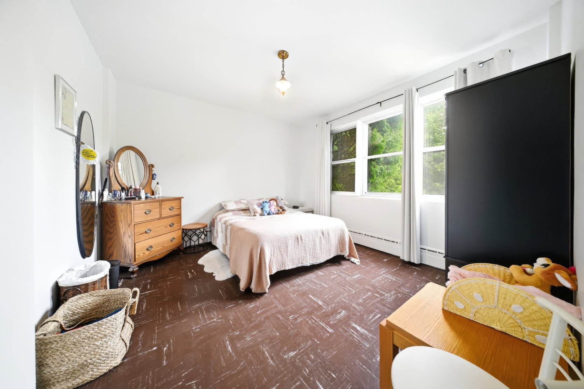 









673

 - 681


Ch. Sydenham

,
Saguenay (Chicoutimi),




QC
G7H2G7

