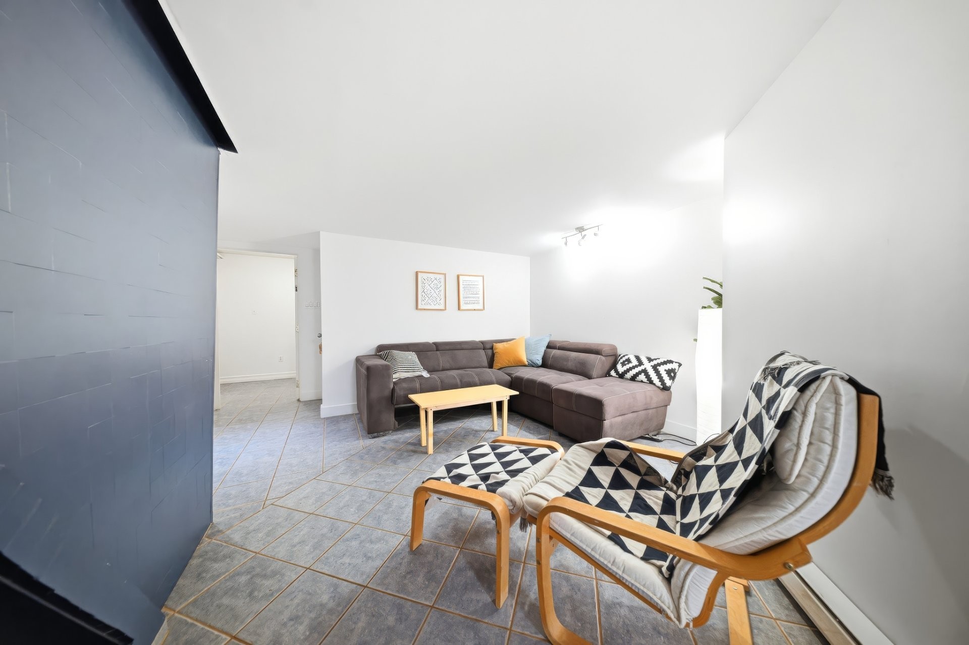 









673

 - 681


Ch. Sydenham

,
Saguenay (Chicoutimi),




QC
G7H2G7

