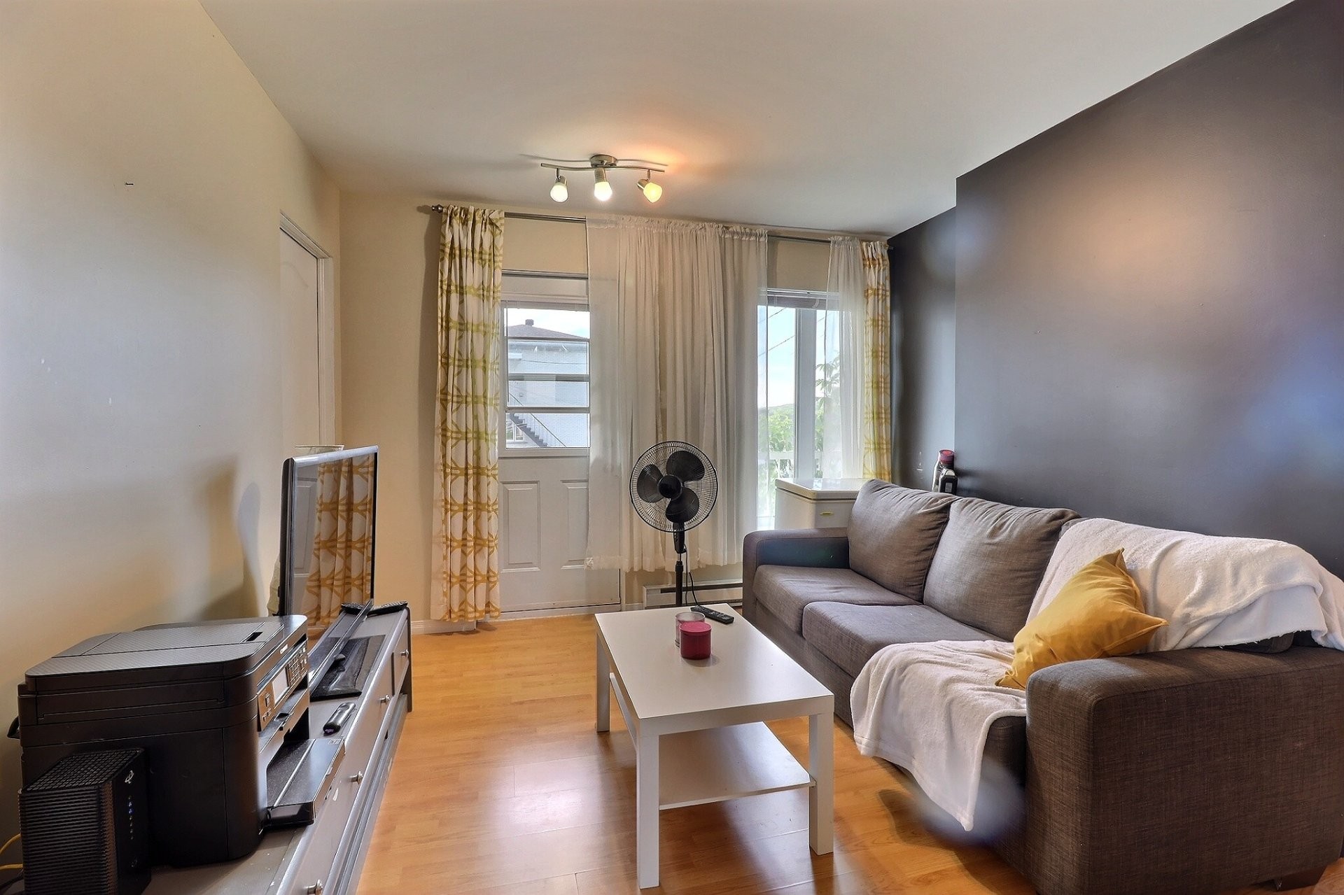 









299

 - 301


Rue Riverin

,
Saguenay (Chicoutimi),




QC
G7H4R9

