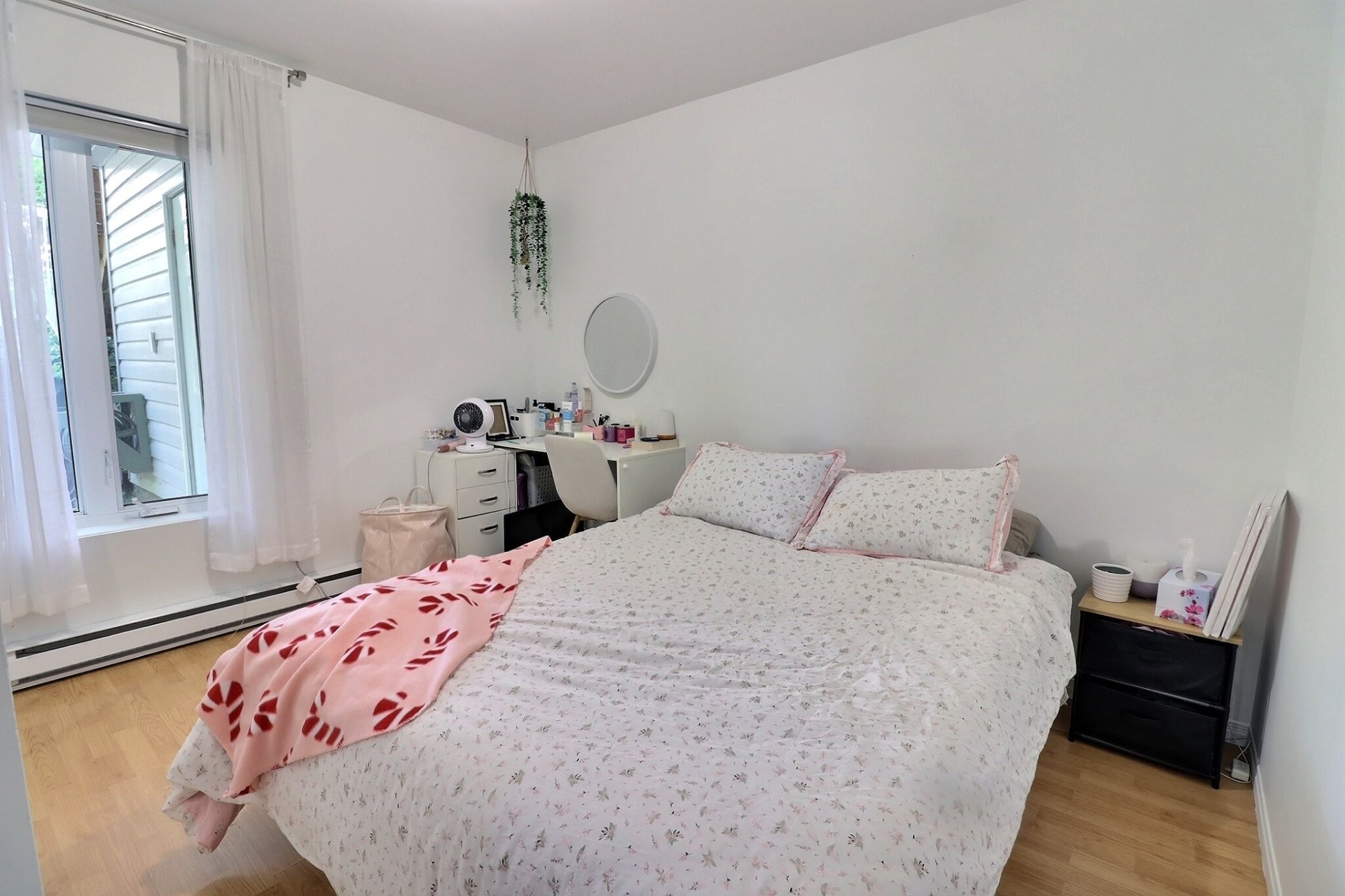 









299

 - 301


Rue Riverin

,
Saguenay (Chicoutimi),




QC
G7H4R9

