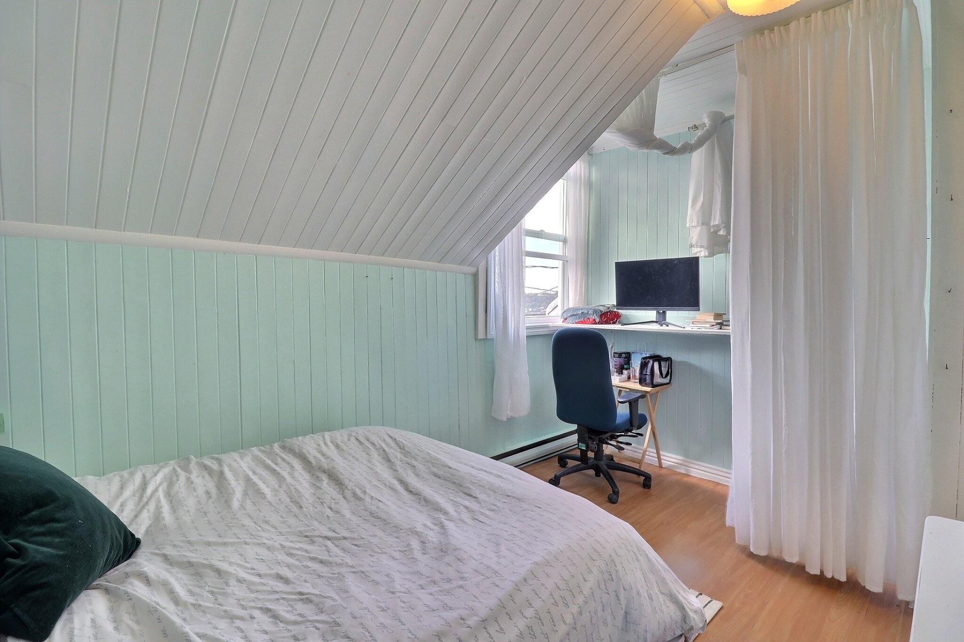









299

 - 301


Rue Riverin

,
Saguenay (Chicoutimi),




QC
G7H4R9

