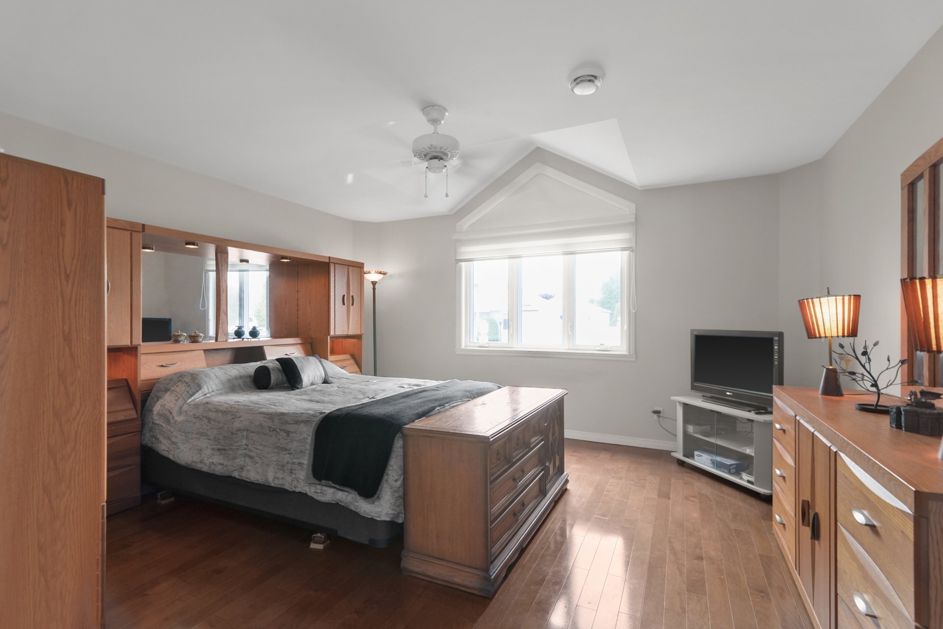 









108


Rue Vanier

,
Saint-Constant,




QC
J5A2J9

