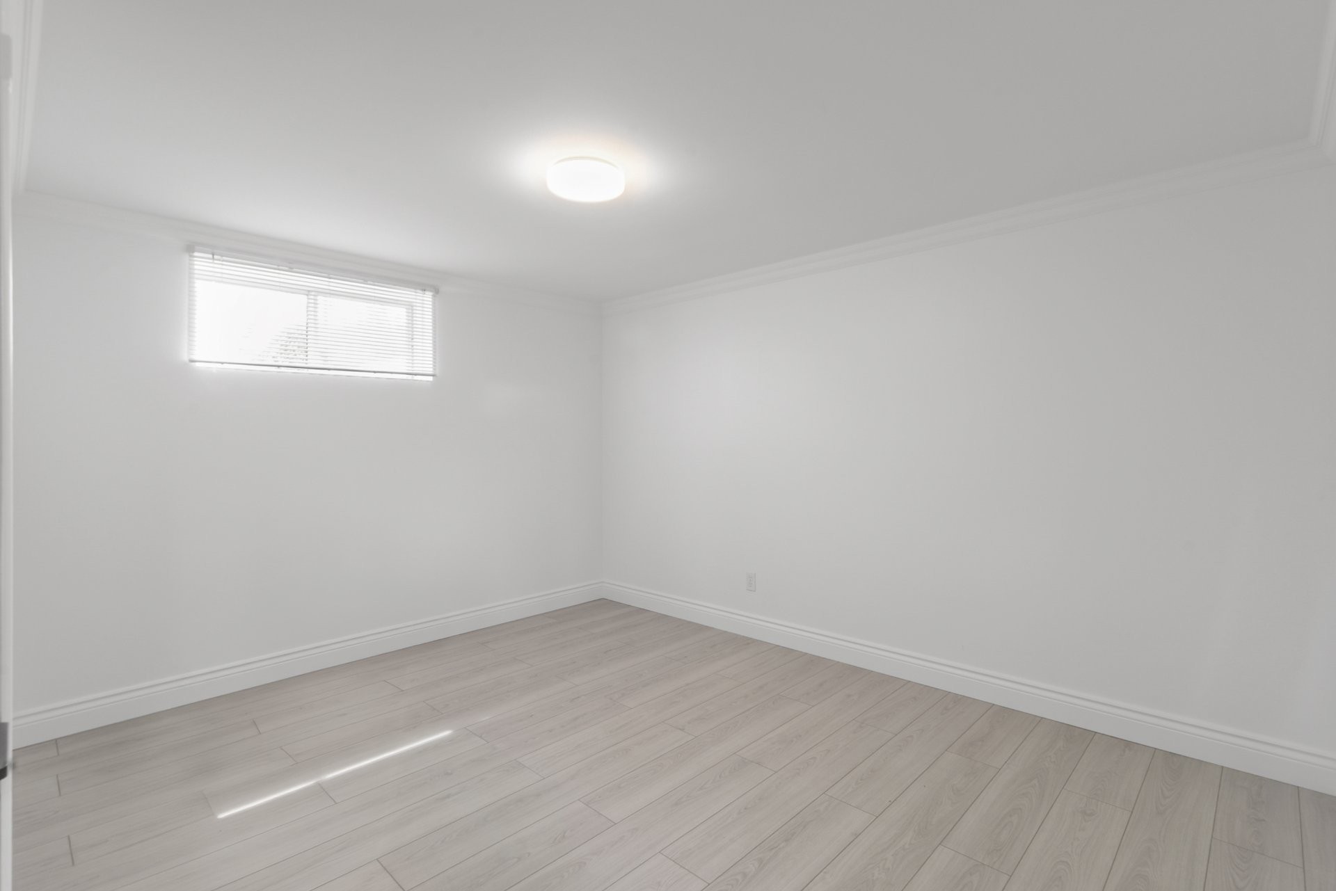 









108


Rue Vanier

,
Saint-Constant,




QC
J5A2J9

