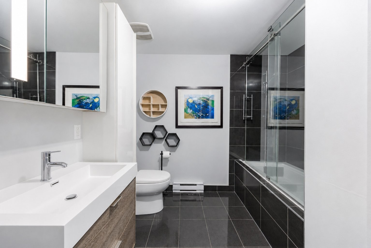 









235


Rue Peel

, 1006,
Montréal (Le Sud-Ouest),




QC
H3C0P8


