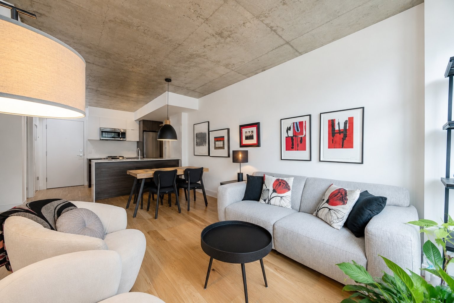 









235


Rue Peel

, 1006,
Montréal (Le Sud-Ouest),




QC
H3C0P8

