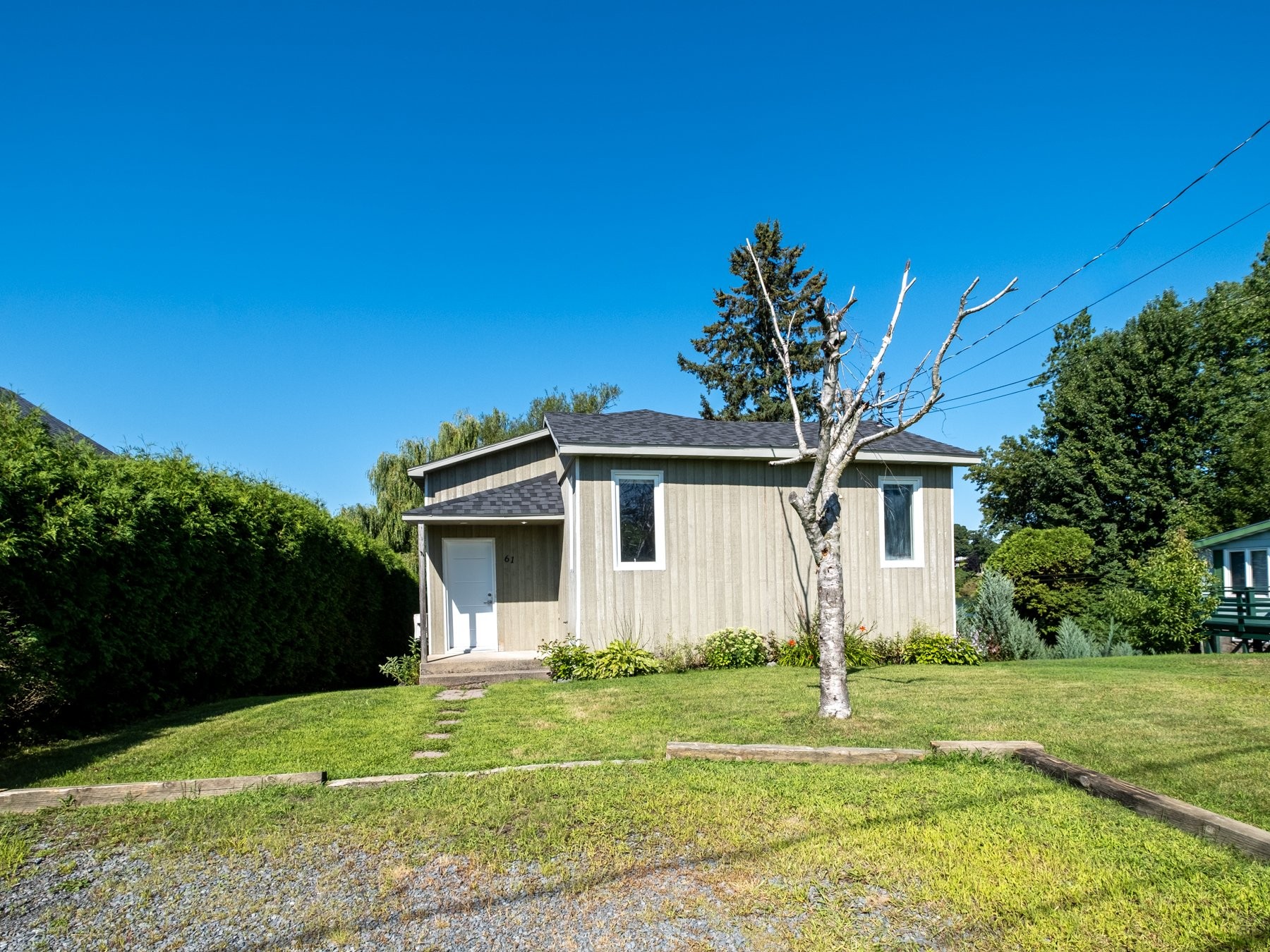 









61


Rue Alphonse

,
Sainte-Victoire-de-Sorel,




QC
J0G1T0

