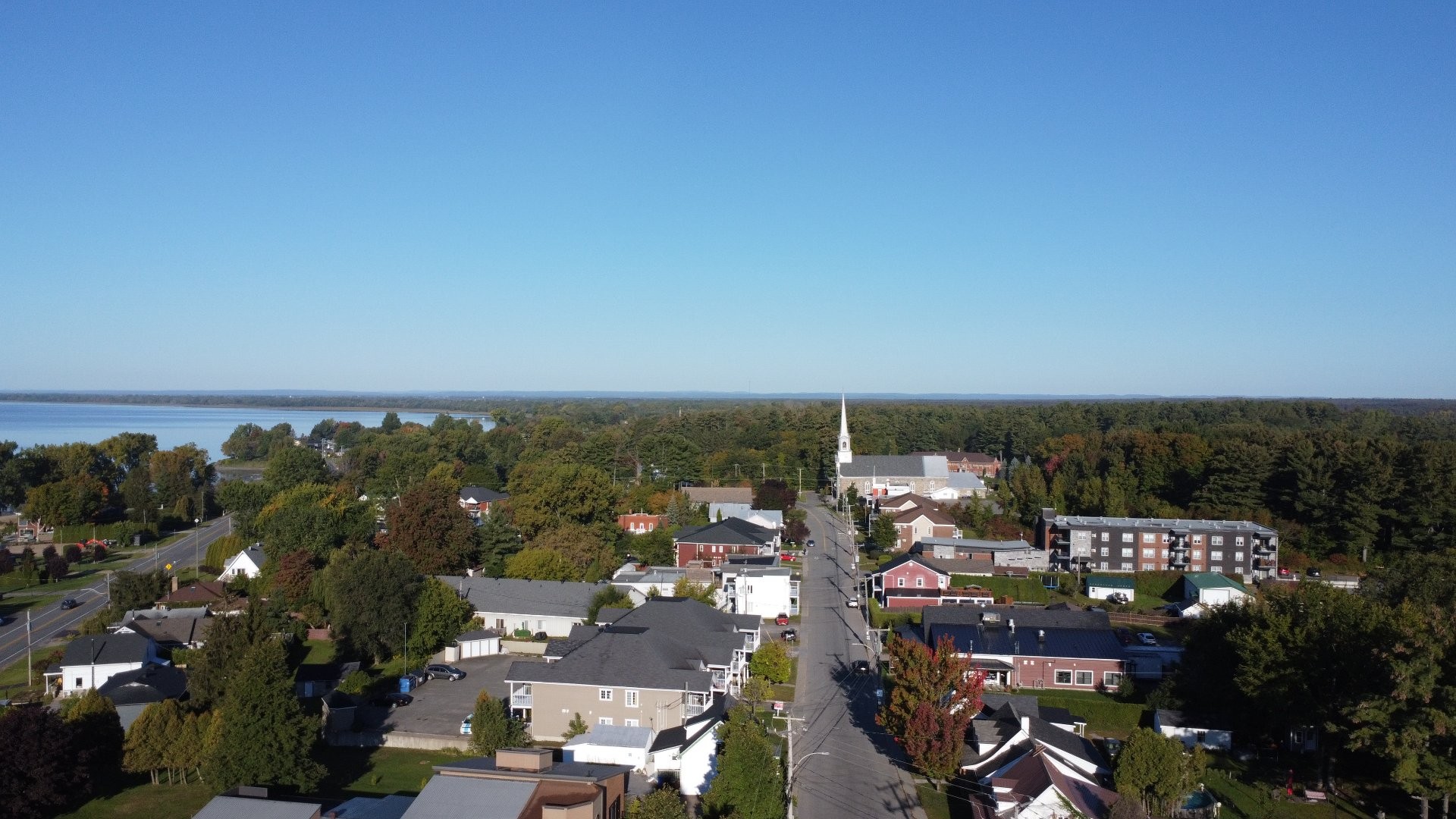 









11650


Rue Notre-Dame O.

,
Trois-Rivières,




QC
G9B6W4

