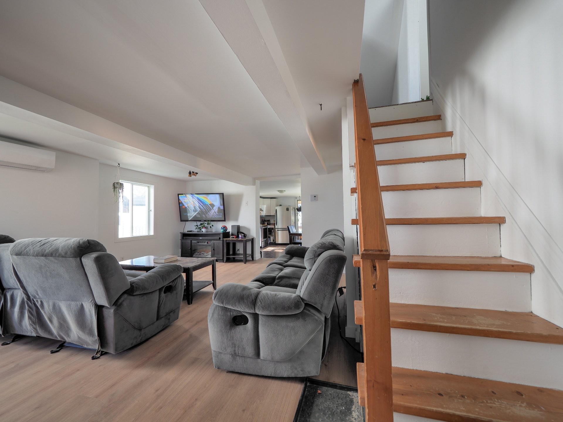 









11650


Rue Notre-Dame O.

,
Trois-Rivières,




QC
G9B6W4

