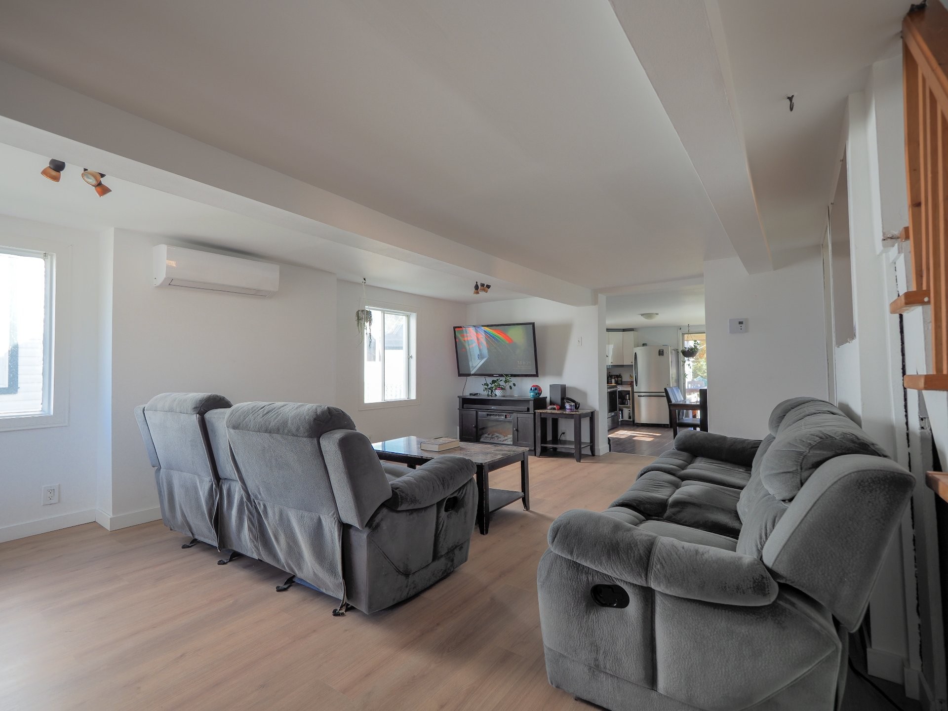 









11650


Rue Notre-Dame O.

,
Trois-Rivières,




QC
G9B6W4

