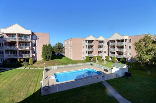 
															
													1923
													
													Rue des Hiboux
													
												
												Saguenay (Chicoutimi),
												QC 