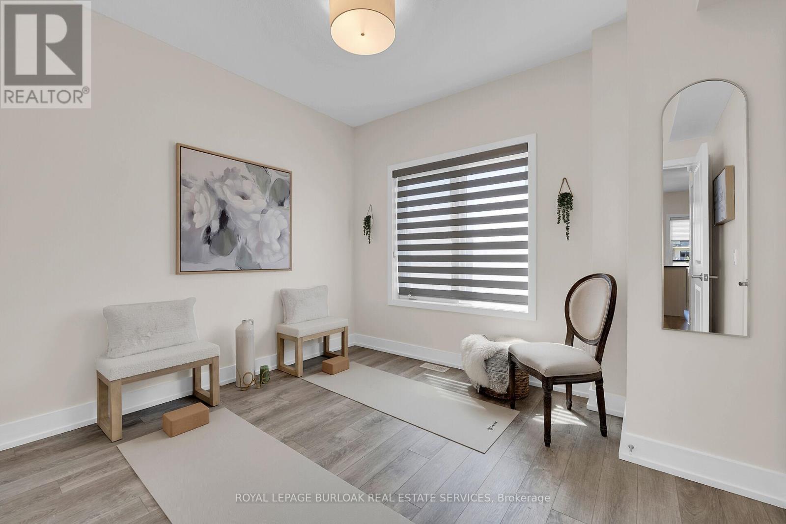 












9 - 115 SHOREVIEW PLACE

,
Hamilton,




Ontario
L8E0K4

