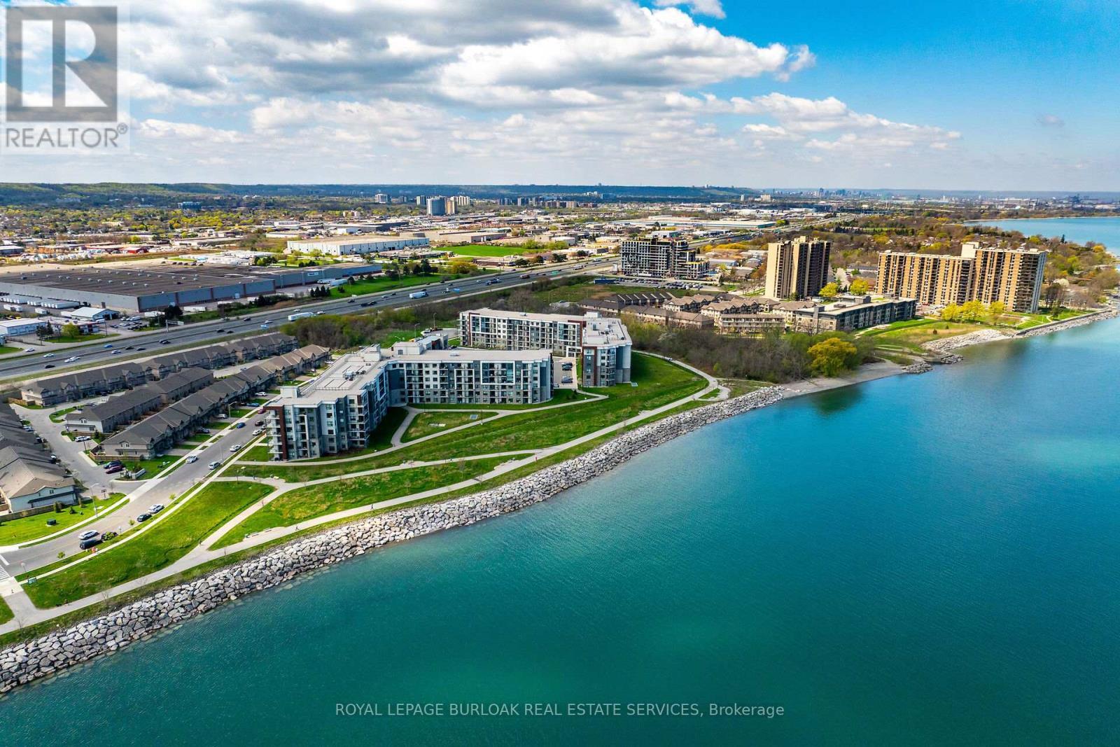 












9 - 115 SHOREVIEW PLACE

,
Hamilton,




Ontario
L8E0K4

