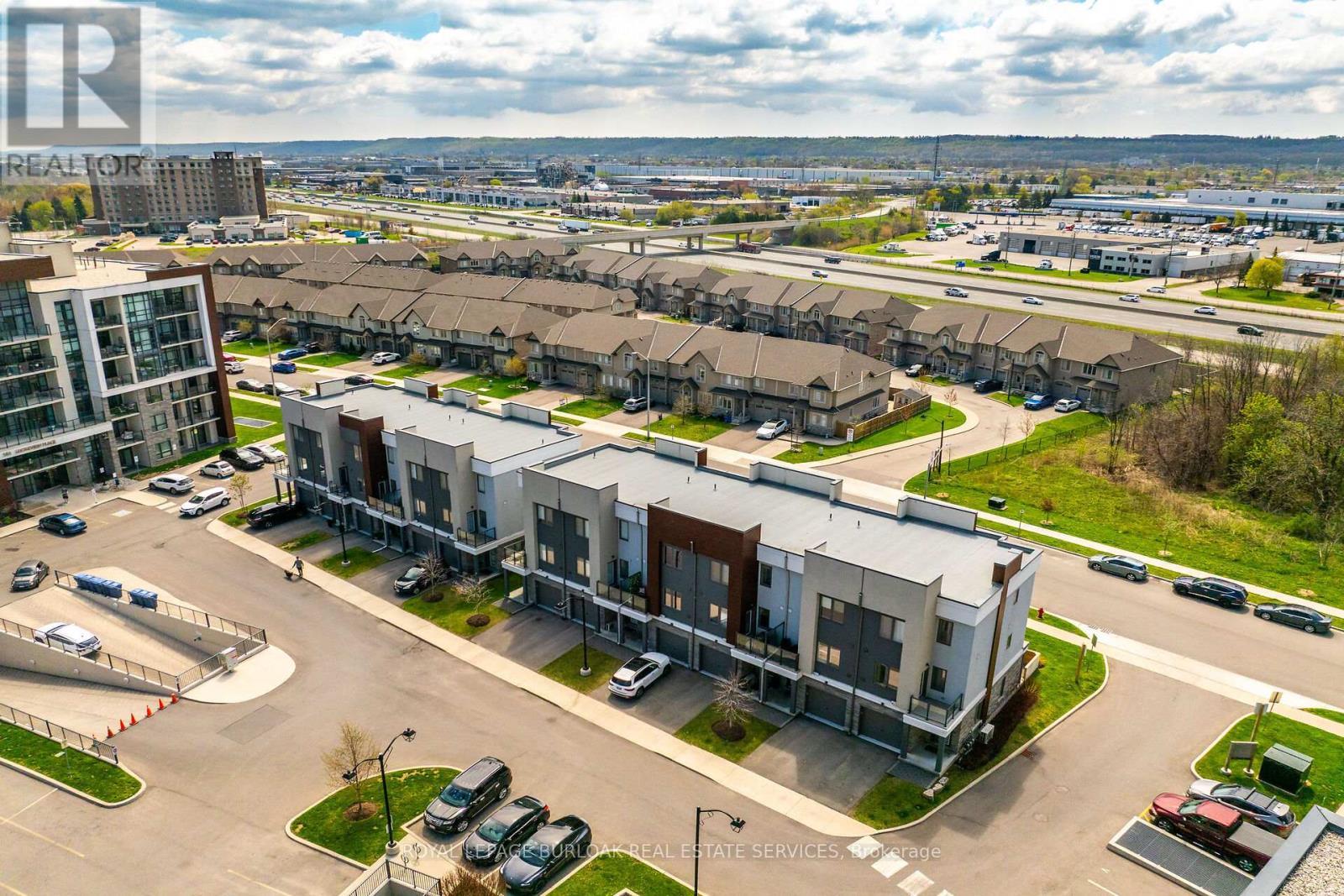 












9 - 115 SHOREVIEW PLACE

,
Hamilton,




Ontario
L8E0K4

