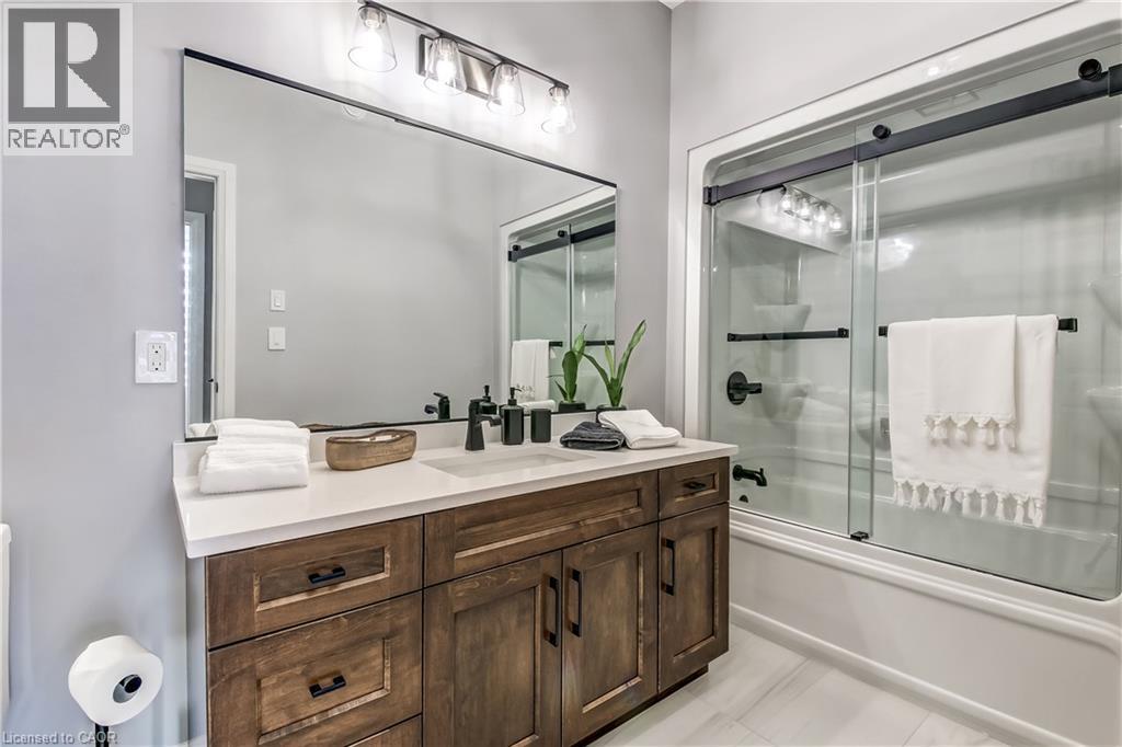 












42 JUDD Drive

,
Simcoe,




Ontario
N3Y0G7

