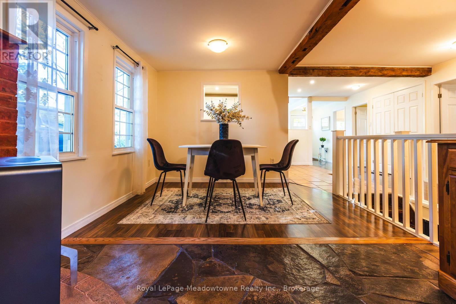 












5013 ERAMOSA-ERIN TOWNLINE

,
Erin,




Ontario
N0B2K0

