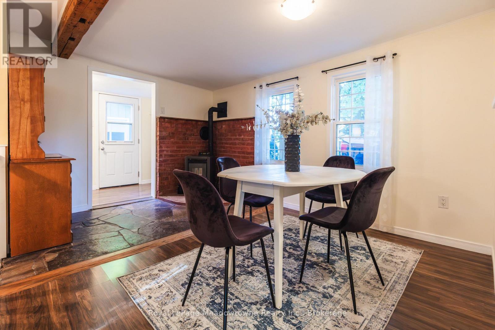 












5013 ERAMOSA-ERIN TOWNLINE

,
Erin,




Ontario
N0B2K0

