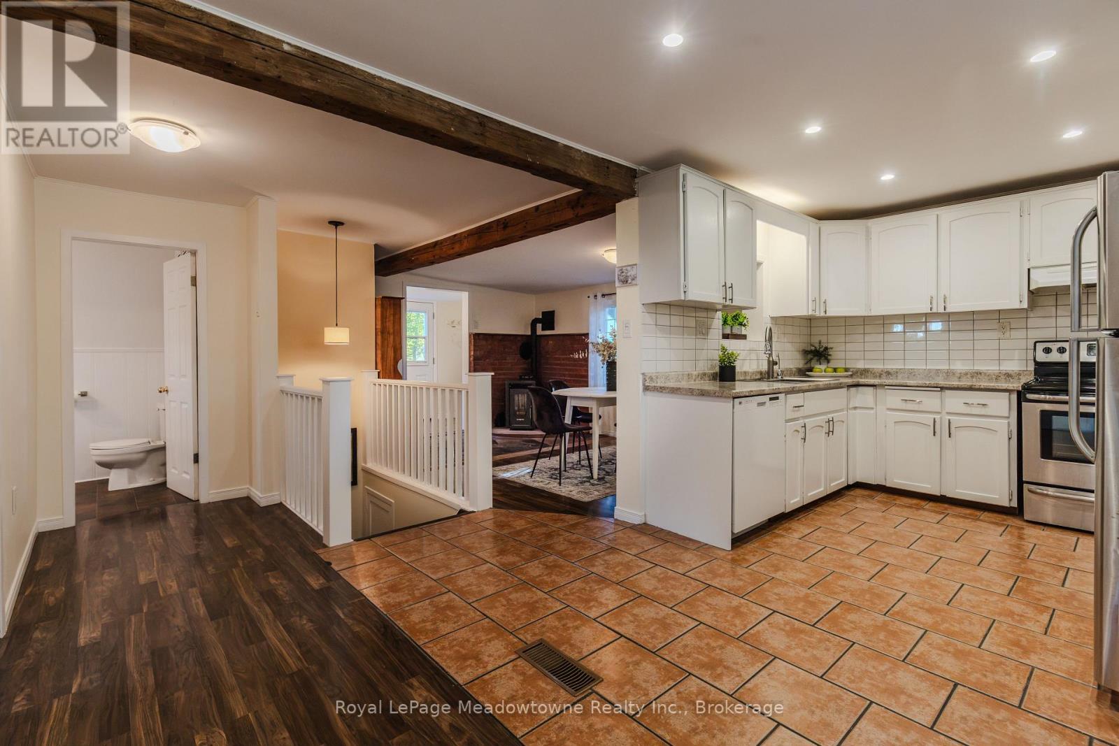 












5013 ERAMOSA-ERIN TOWNLINE

,
Erin,




Ontario
N0B2K0

