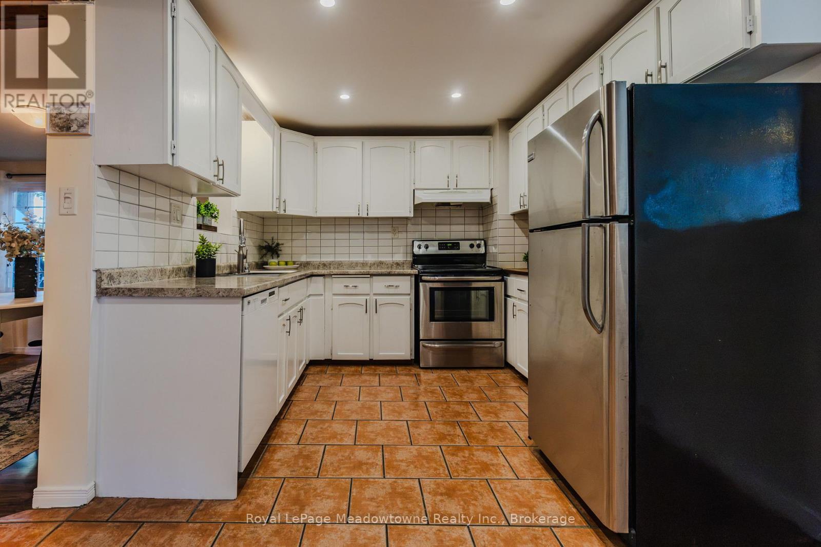 












5013 ERAMOSA-ERIN TOWNLINE

,
Erin,




Ontario
N0B2K0

