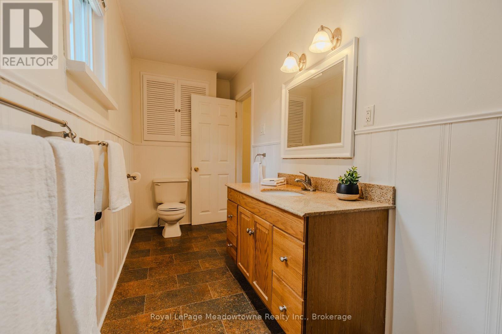 












5013 ERAMOSA-ERIN TOWNLINE

,
Erin,




Ontario
N0B2K0

