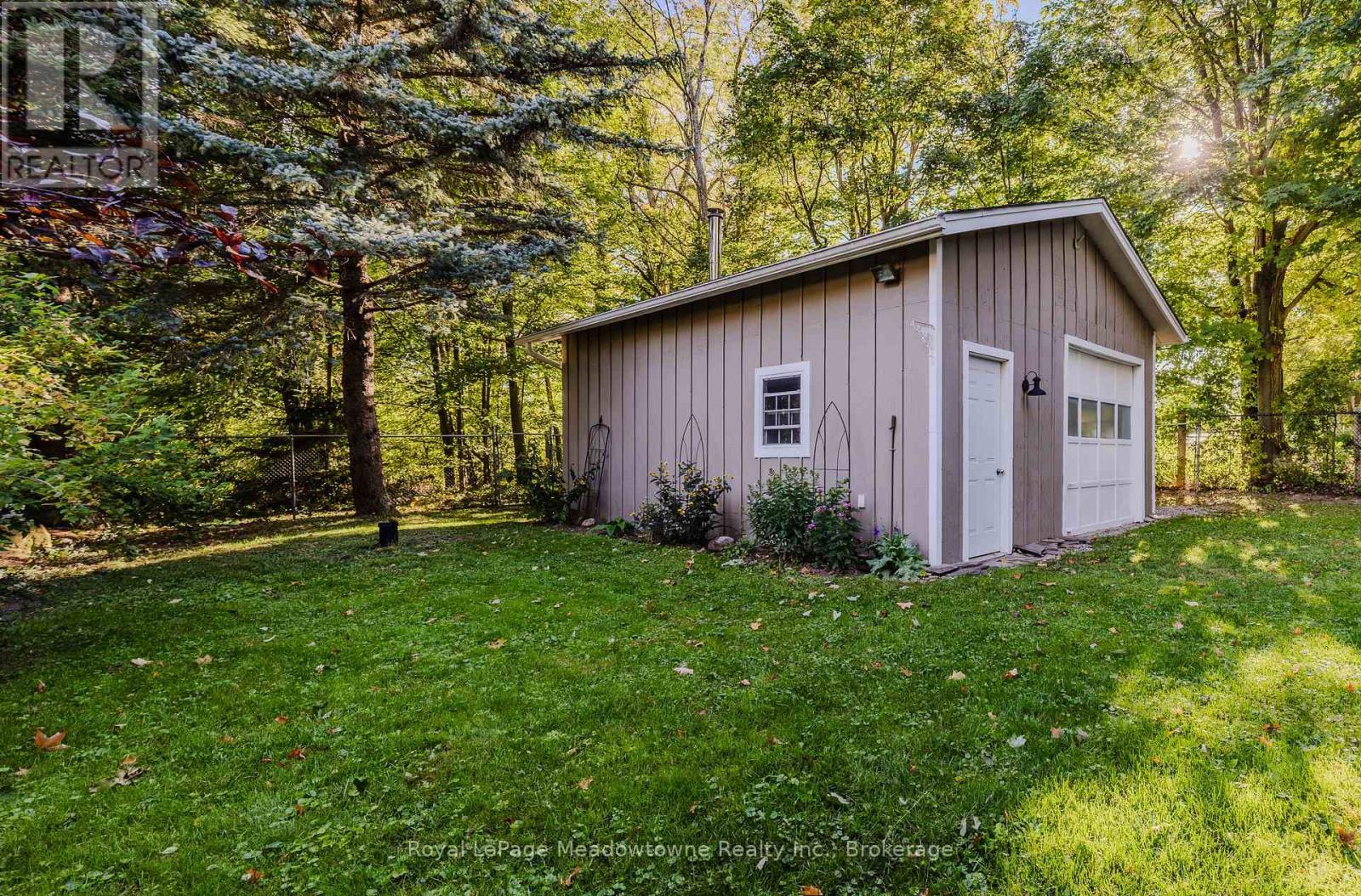 












5013 ERAMOSA-ERIN TOWNLINE

,
Erin,




Ontario
N0B2K0

